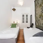 Plant House Baixa Apartmán *
